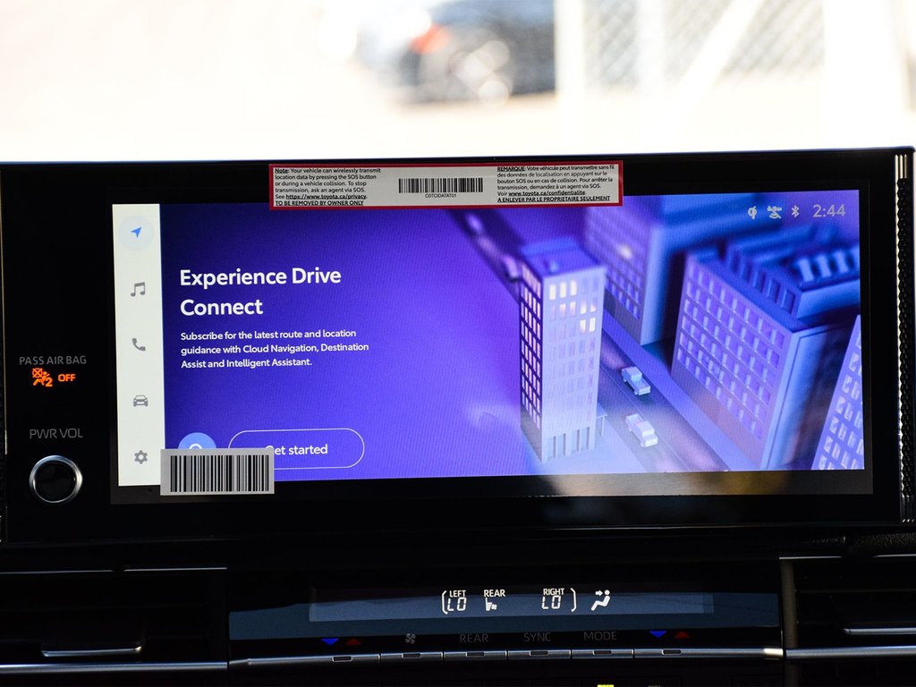 2025 Toyota Sienna XSE FWD in Mississauga, Ontario - 17 - w1024h768px