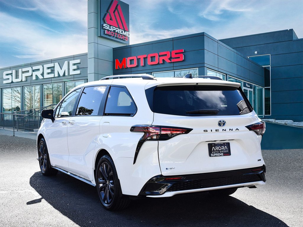 2025 Toyota Sienna XSE FWD in Mississauga, Ontario - 4 - w1024h768px