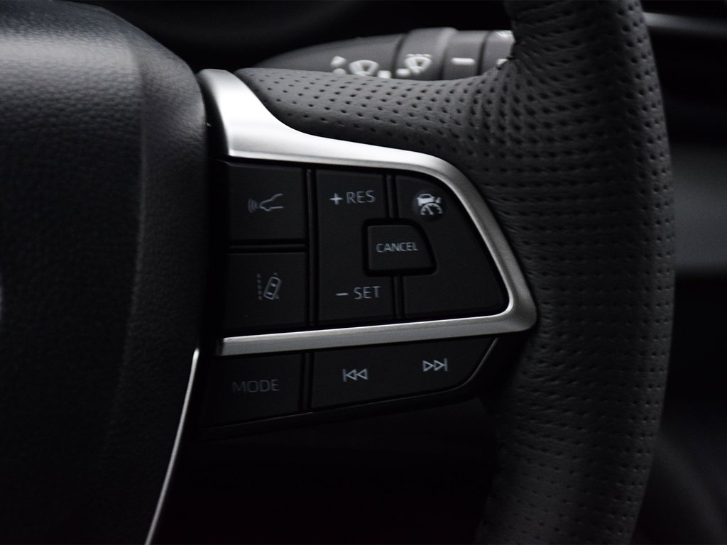 2025 Toyota Sienna XLE in Mississauga, Ontario - 20 - w1024h768px