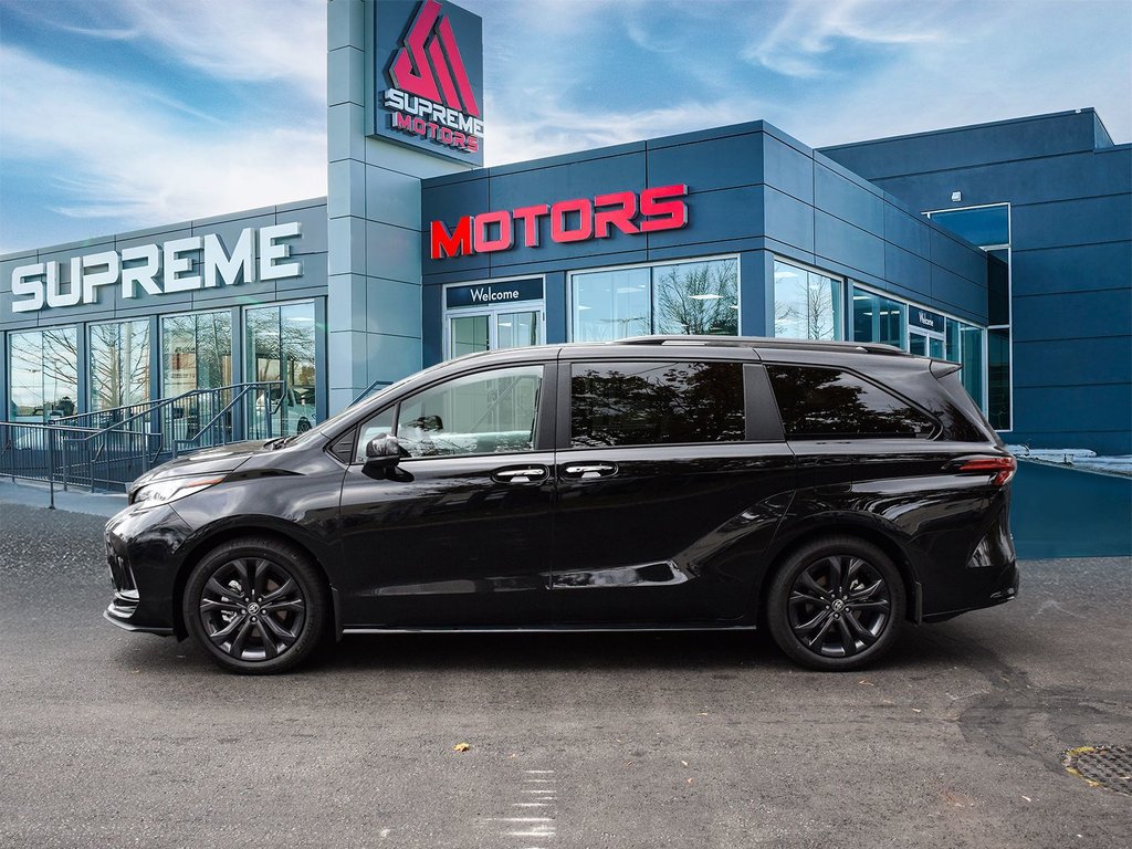 2025 Toyota Sienna XSE in Mississauga, Ontario - 3 - w1024h768px