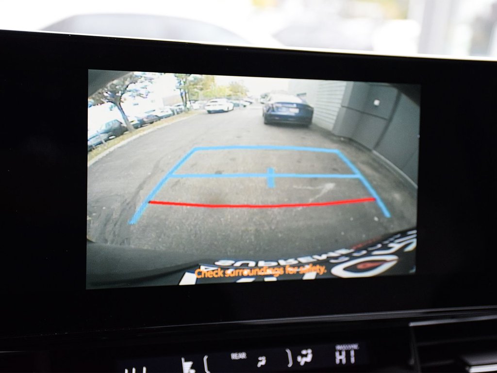 2025 Toyota Sienna XSE in Mississauga, Ontario - 21 - w1024h768px