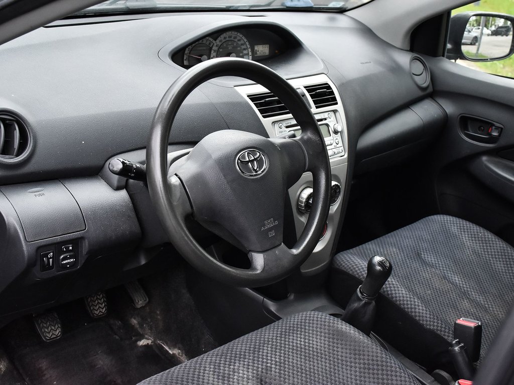 2007 Toyota Yaris BASE in Mississauga, Ontario - 6 - w1024h768px
