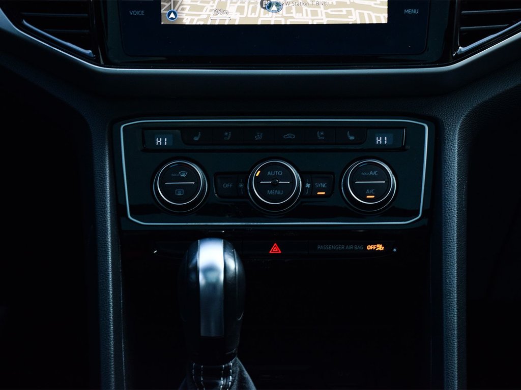 2022 Volkswagen Atlas Cross Sport Highline in Mississauga, Ontario - 18 - w1024h768px