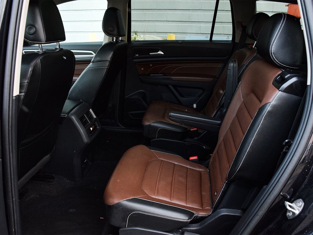 2022 Volkswagen Atlas Execline in Mississauga, Ontario - 11 - w1024h768px