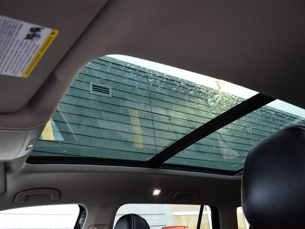 2022 Volkswagen Atlas Execline in Mississauga, Ontario - 9 - w1024h768px