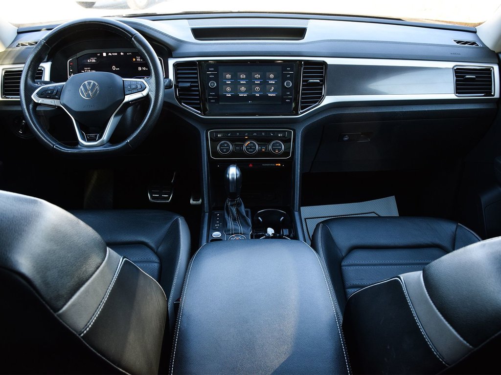 2022 Volkswagen Atlas Execline in Mississauga, Ontario - 13 - w1024h768px