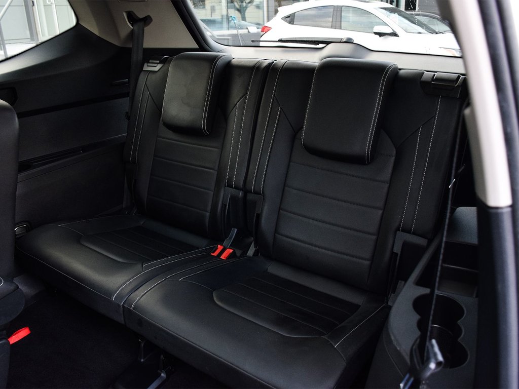 2023 Volkswagen Atlas Execline in Mississauga, Ontario - 12 - w1024h768px