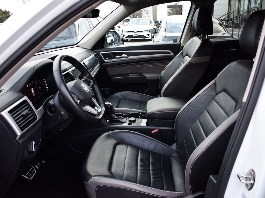 2023 Volkswagen Atlas Execline in Mississauga, Ontario - 7 - w1024h768px