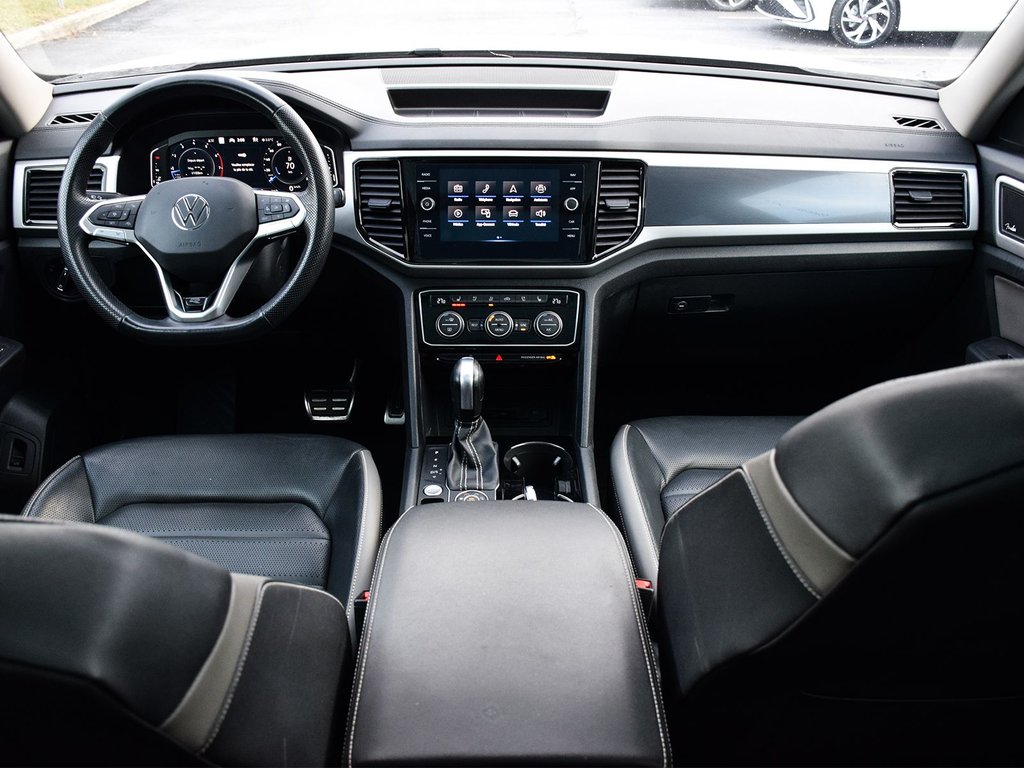 2023 Volkswagen Atlas Execline in Mississauga, Ontario - 13 - w1024h768px