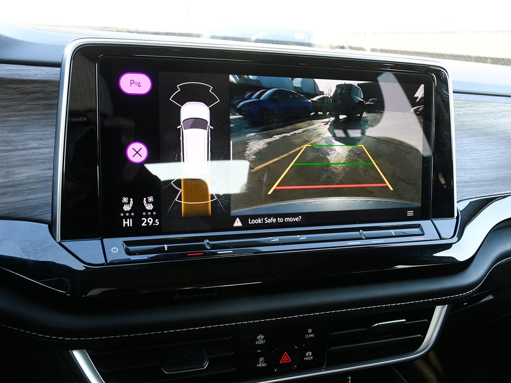 2024 Volkswagen Atlas Highline in Mississauga, Ontario - 21 - w1024h768px