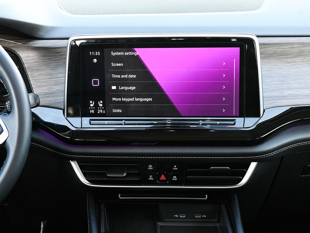 2024 Volkswagen Atlas Highline in Mississauga, Ontario - 18 - w1024h768px