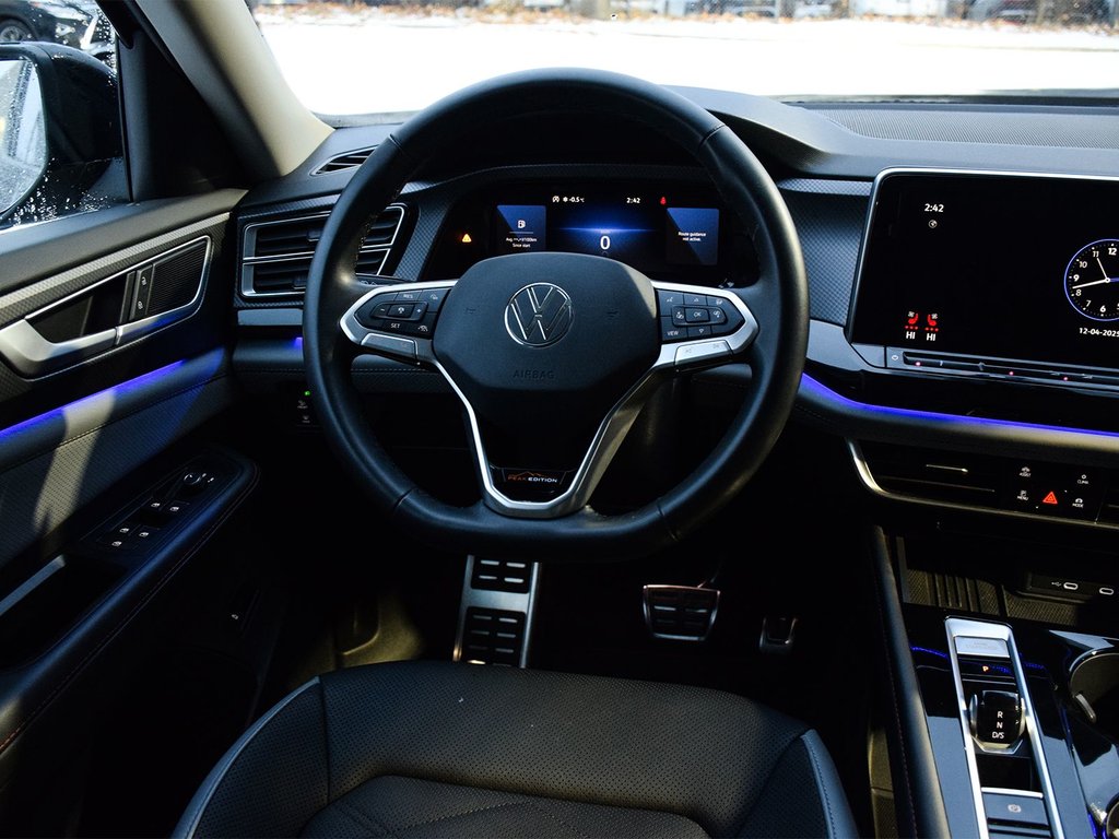 2025 Volkswagen Atlas Peak Edition in Mississauga, Ontario - 14 - w1024h768px