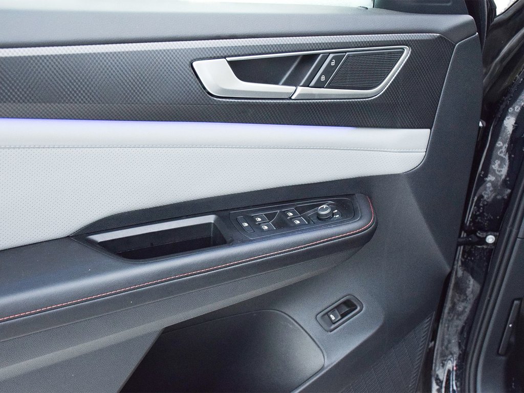 2025 Volkswagen Atlas Peak Edition in Mississauga, Ontario - 9 - w1024h768px