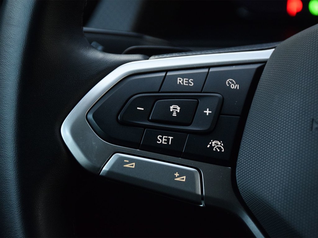 2025 Volkswagen Atlas Peak Edition in Mississauga, Ontario - 18 - w1024h768px