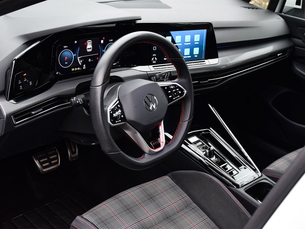 2024 Volkswagen Golf GTI Autobahn in Mississauga, Ontario - 6 - w1024h768px