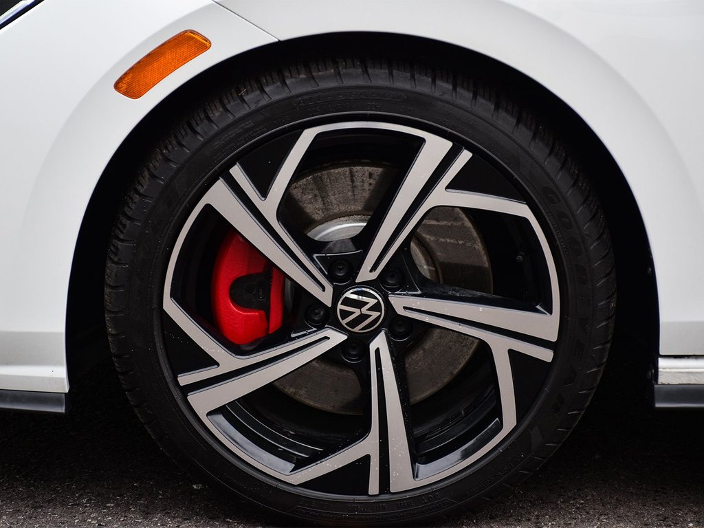2024 Volkswagen Golf GTI Autobahn in Mississauga, Ontario - 5 - w1024h768px