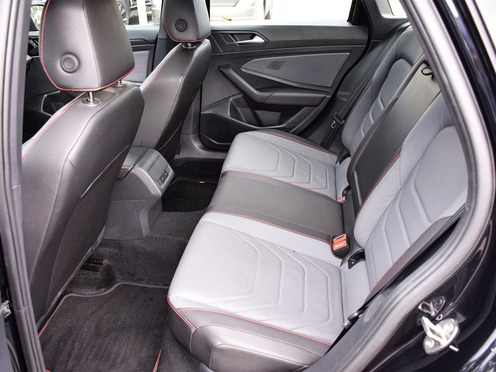 2025 Volkswagen Jetta GLI Autobahn in Mississauga, Ontario - 12 - w1024h768px