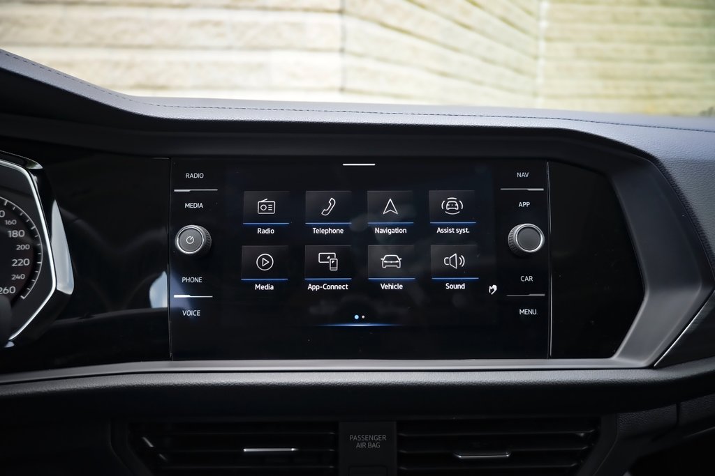 2021 Volkswagen Jetta Highline in Mississauga, Ontario - 13 - w1024h768px