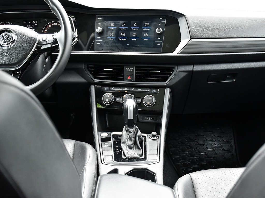 2021 Volkswagen Jetta Highline in Mississauga, Ontario - 15 - w1024h768px