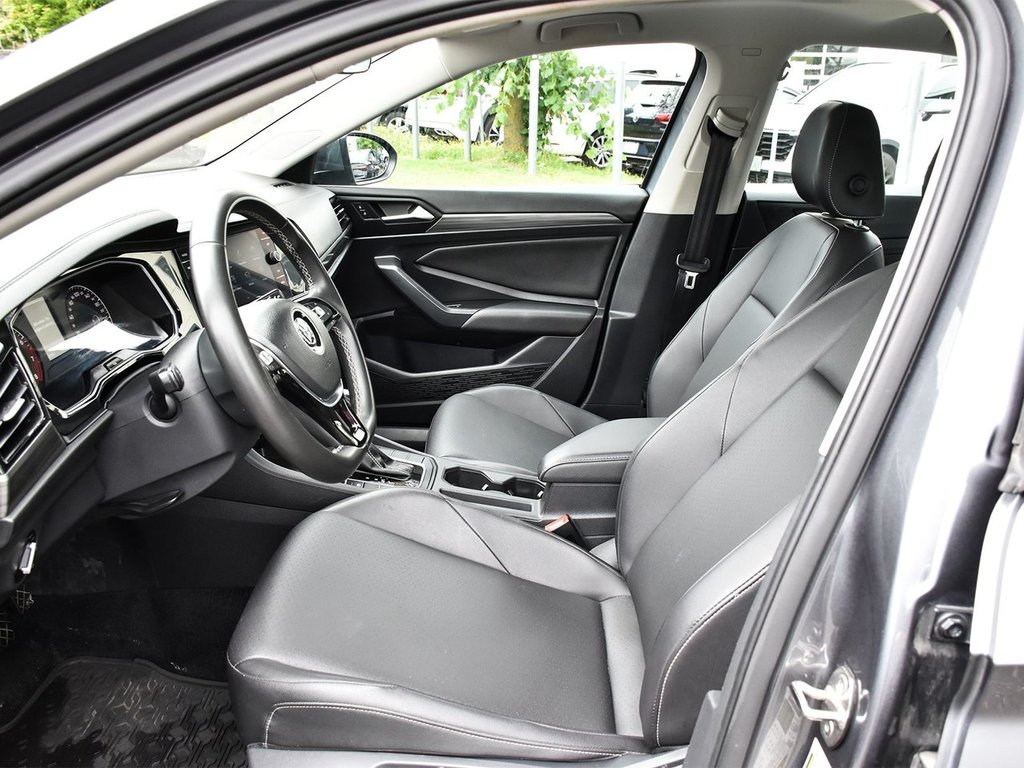 2021 Volkswagen Jetta Highline in Mississauga, Ontario - 9 - w1024h768px