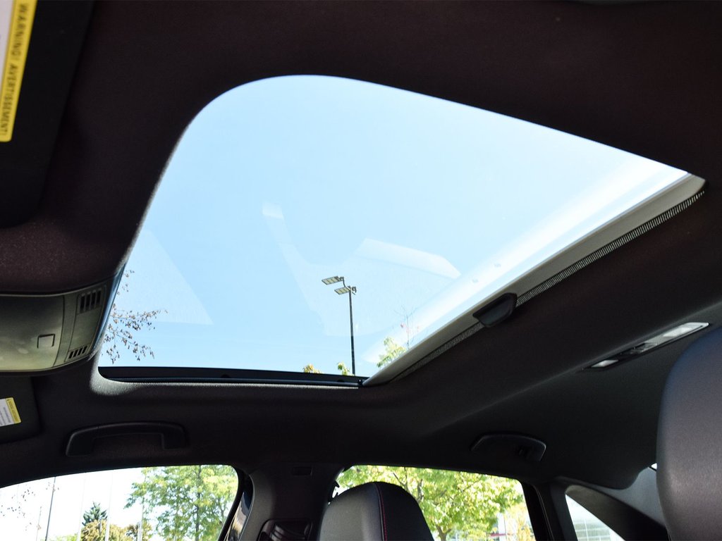 2021 Volkswagen Jetta GLI in Mississauga, Ontario - 11 - w1024h768px