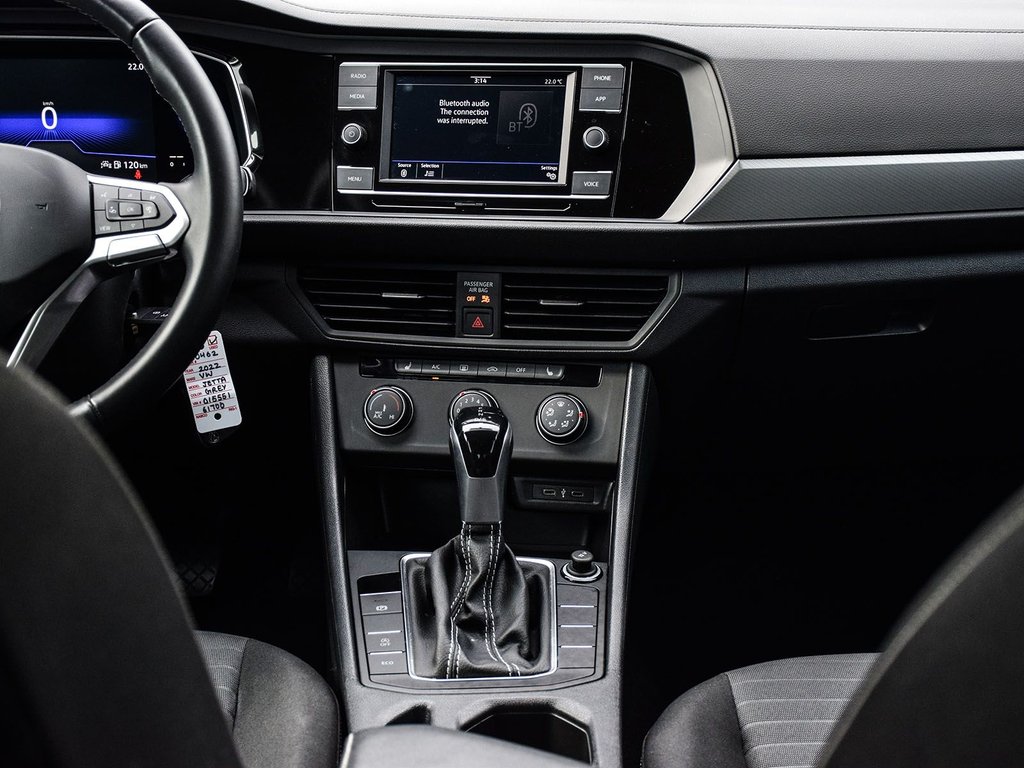 2022 Volkswagen Jetta Trendline in Mississauga, Ontario - 13 - w1024h768px