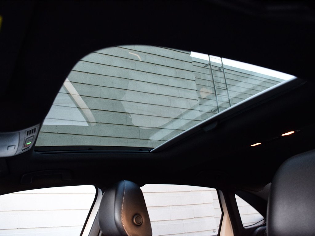 2022 Volkswagen Jetta Comfortline in Mississauga, Ontario - 10 - w1024h768px