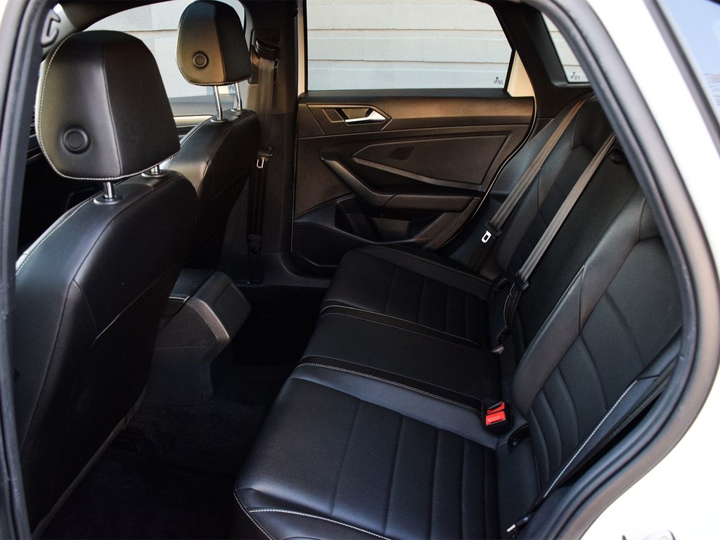 2022 Volkswagen Jetta Comfortline in Mississauga, Ontario - 11 - w1024h768px