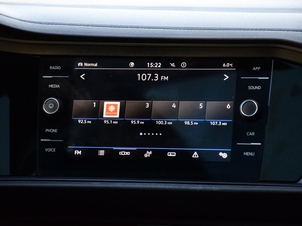 2022 Volkswagen Jetta Comfortline in Mississauga, Ontario - 14 - w1024h768px