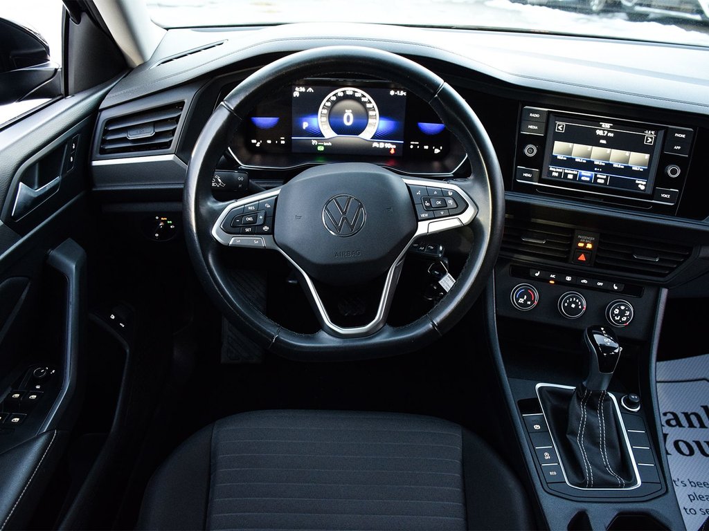 2023 Volkswagen Jetta Trendline in Mississauga, Ontario - 14 - w1024h768px
