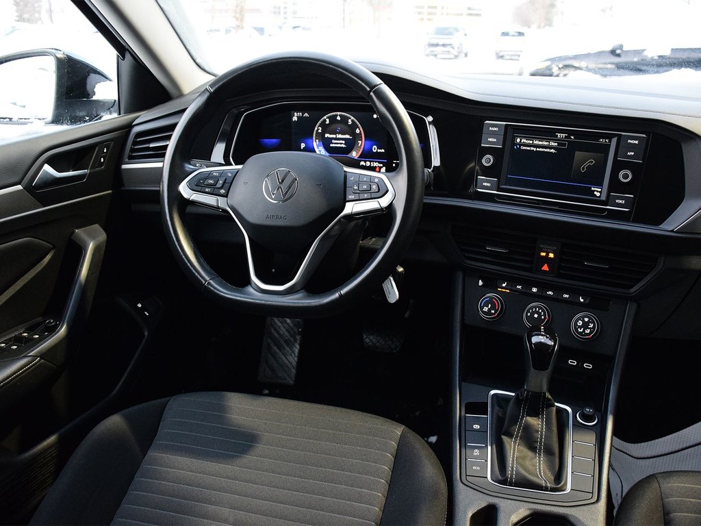 2023 Volkswagen Jetta Trendline in Mississauga, Ontario - 14 - w1024h768px