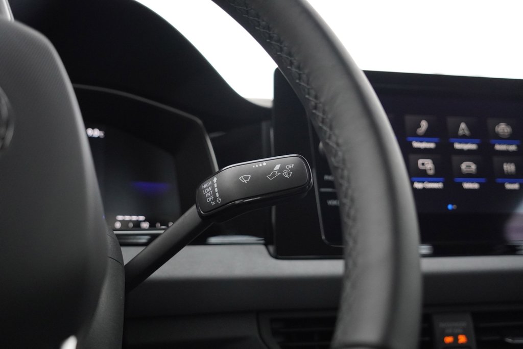2025 Volkswagen Jetta COMFORTLINE in Mississauga, Ontario - 11 - w1024h768px