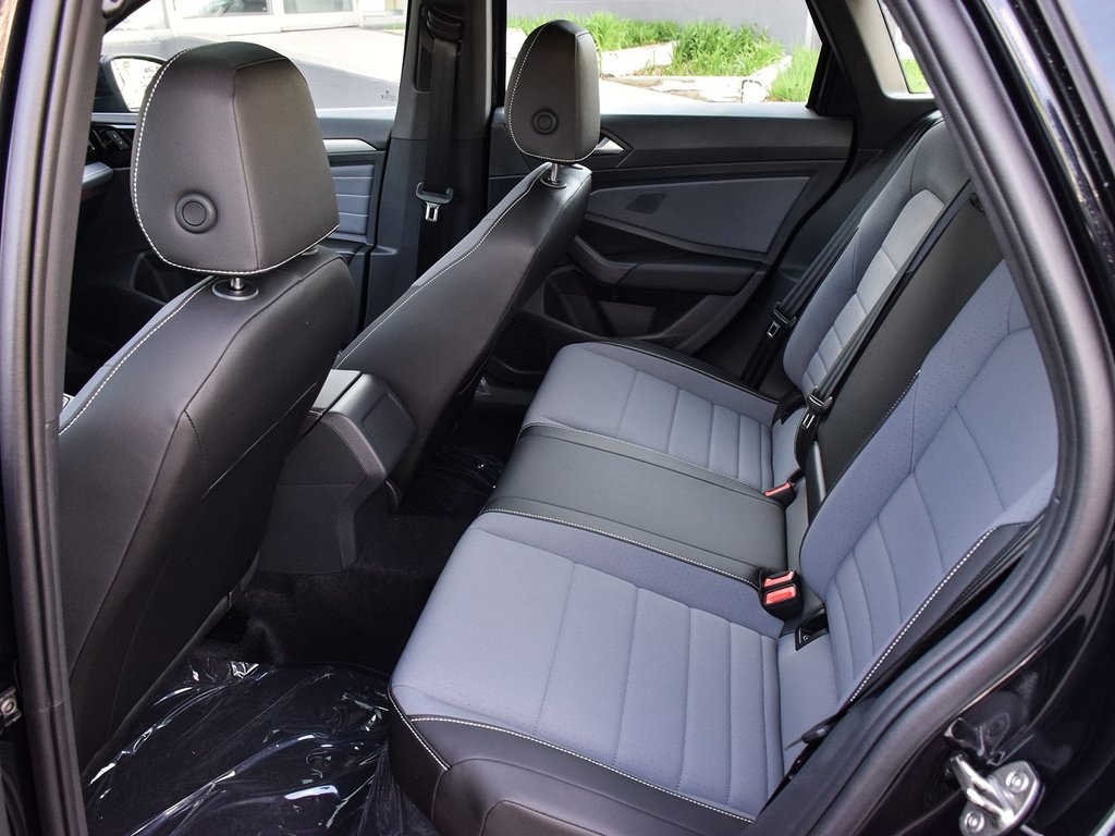 2025 Volkswagen Jetta Comfortline in Mississauga, Ontario - 12 - w1024h768px
