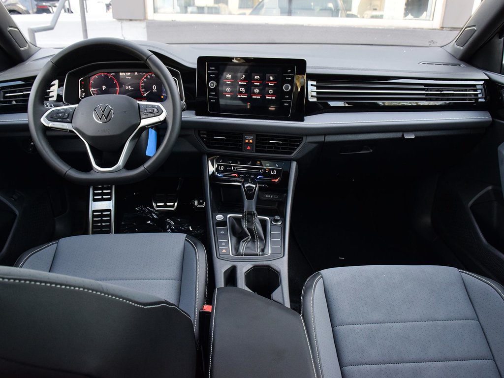 2025 Volkswagen Jetta Comfortline in Mississauga, Ontario - 13 - w1024h768px