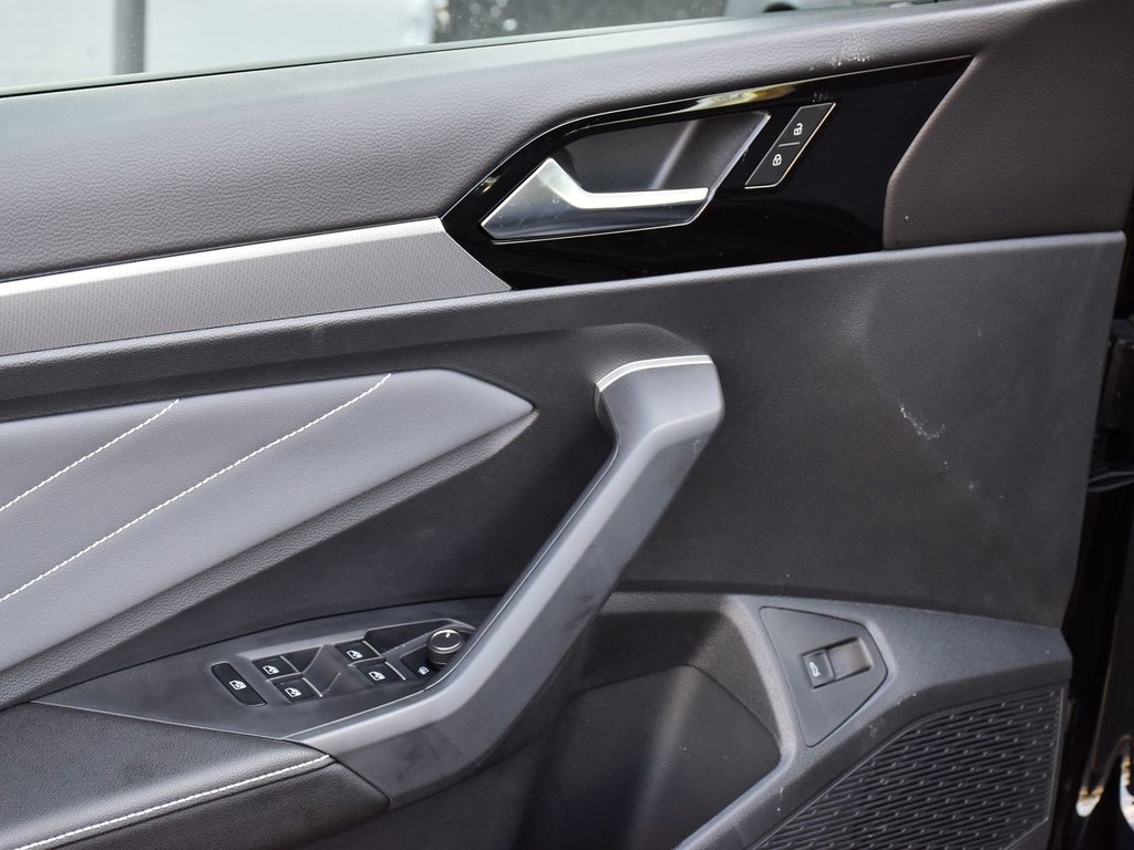 2025 Volkswagen Jetta Comfortline in Mississauga, Ontario - 10 - w1024h768px