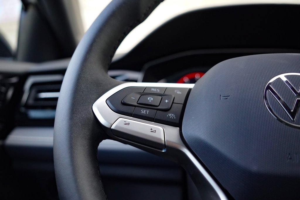 2025 Volkswagen Jetta Comfortline in Mississauga, Ontario - 17 - w1024h768px