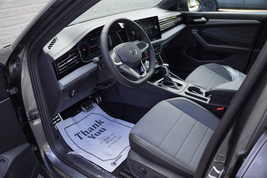 2025 Volkswagen Jetta Comfortline in Mississauga, Ontario - 14 - w1024h768px