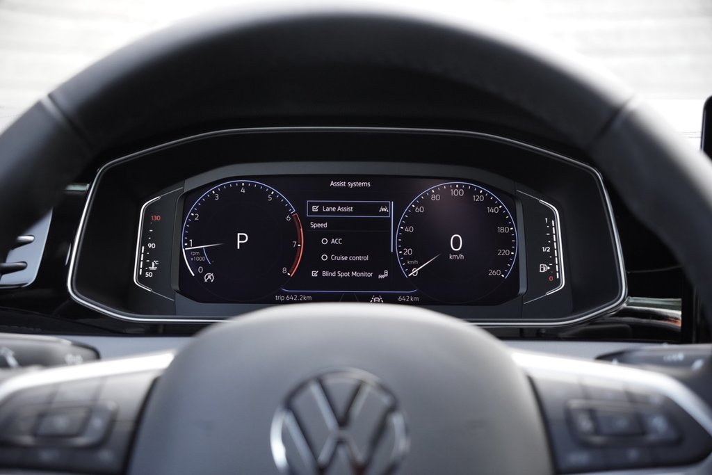 2025 Volkswagen Jetta Comfortline in Mississauga, Ontario - 10 - w1024h768px