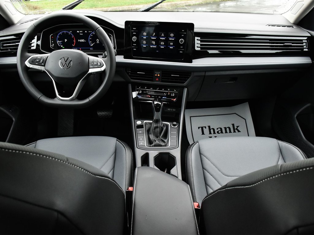 2025 Volkswagen Jetta Highline in Mississauga, Ontario - 12 - w1024h768px
