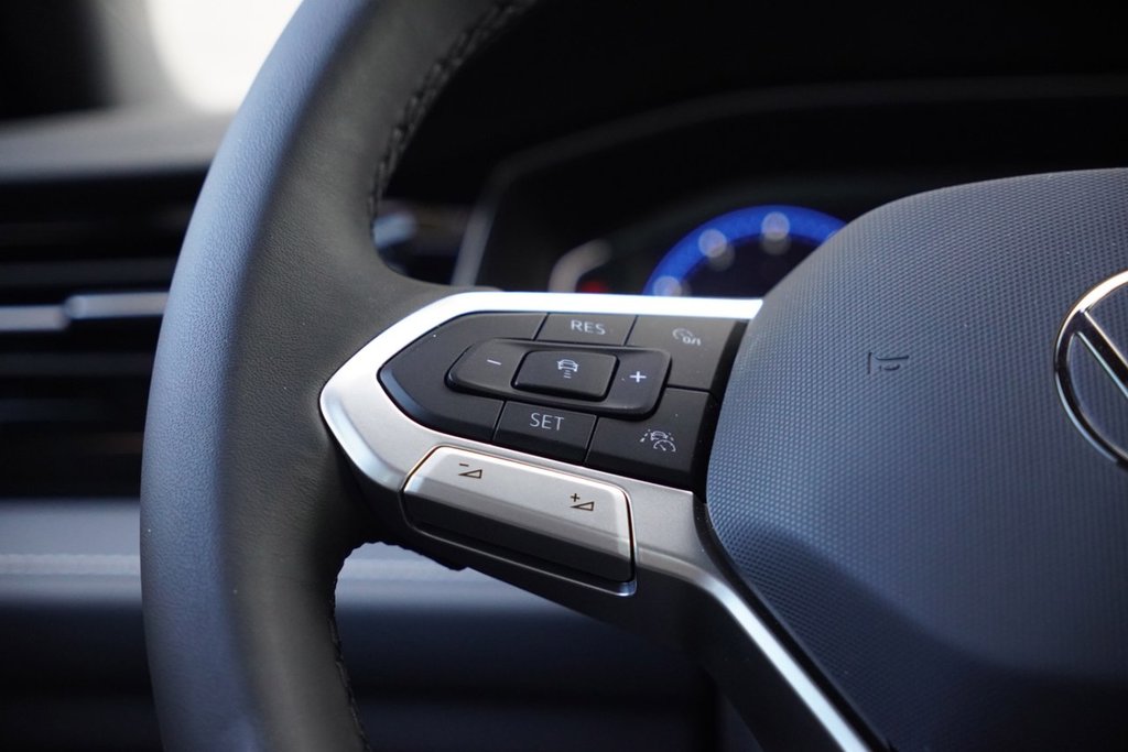 2025 Volkswagen Jetta COMFORTLINE in Mississauga, Ontario - 17 - w1024h768px