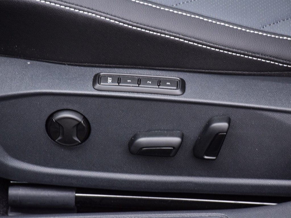 2025 Volkswagen Jetta HIGHLINE in Mississauga, Ontario - 11 - w1024h768px