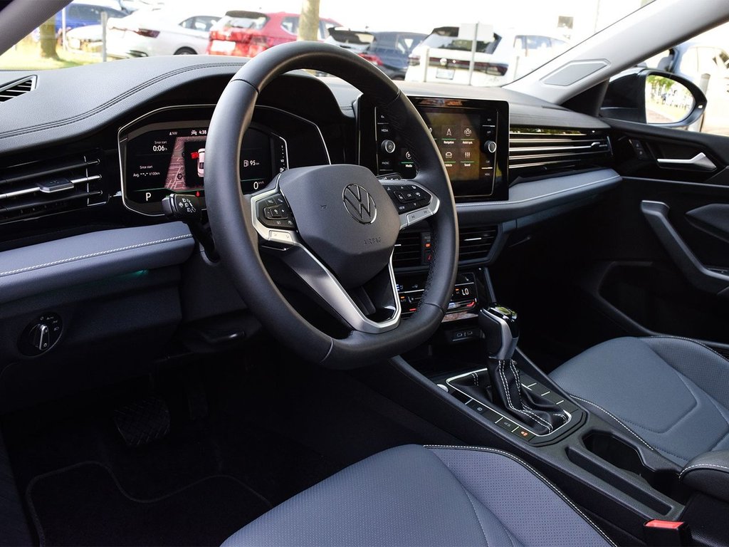 2025 Volkswagen Jetta HIGHLINE in Mississauga, Ontario - 7 - w1024h768px