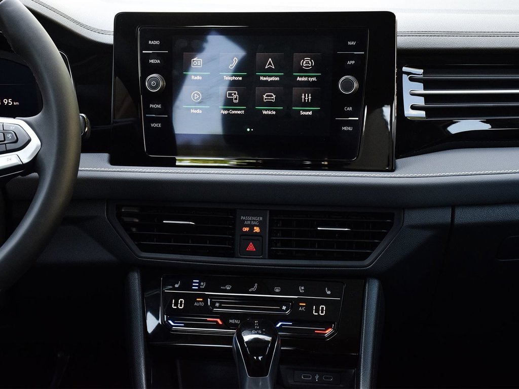 2025 Volkswagen Jetta HIGHLINE in Mississauga, Ontario - 16 - w1024h768px