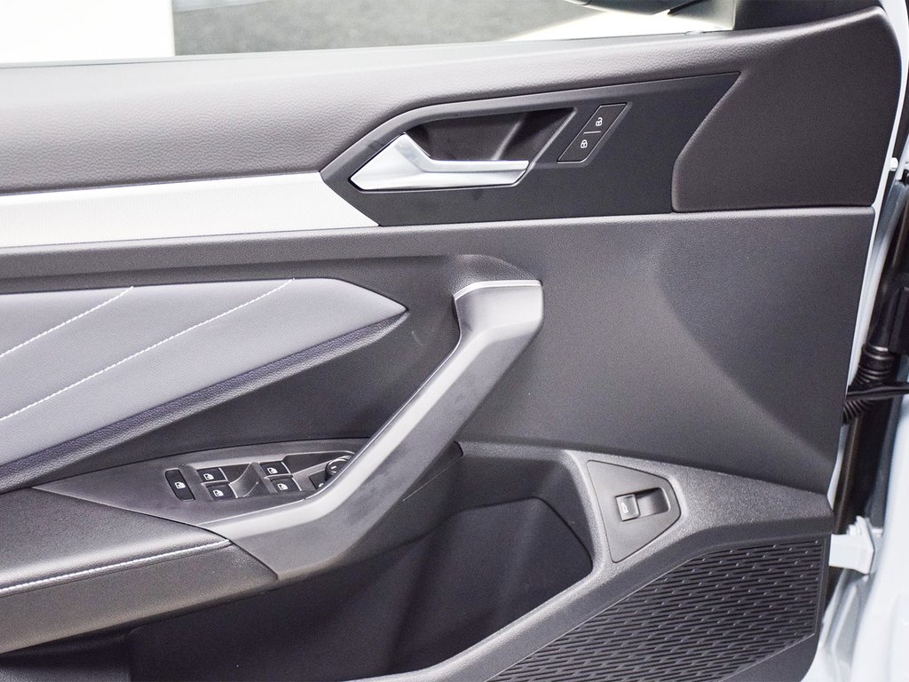 2026 Volkswagen Jetta Comfortline in Mississauga, Ontario - 8 - w1024h768px