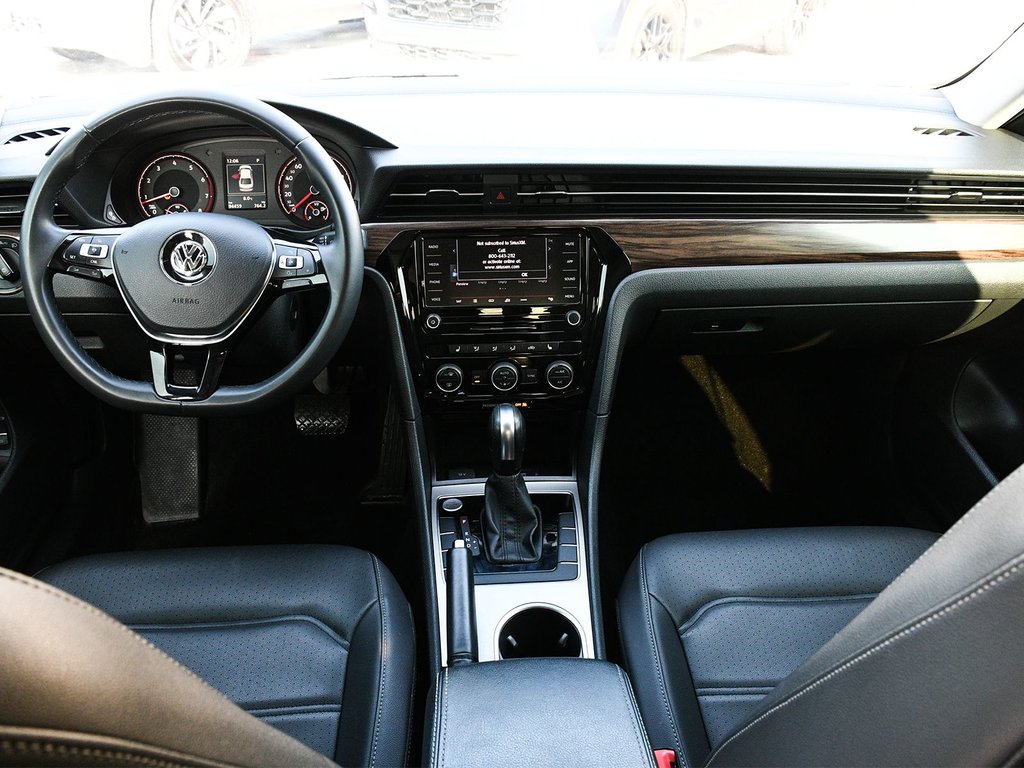 2022 Volkswagen Passat 2.0T Limited Edition in Mississauga, Ontario - 16 - w1024h768px