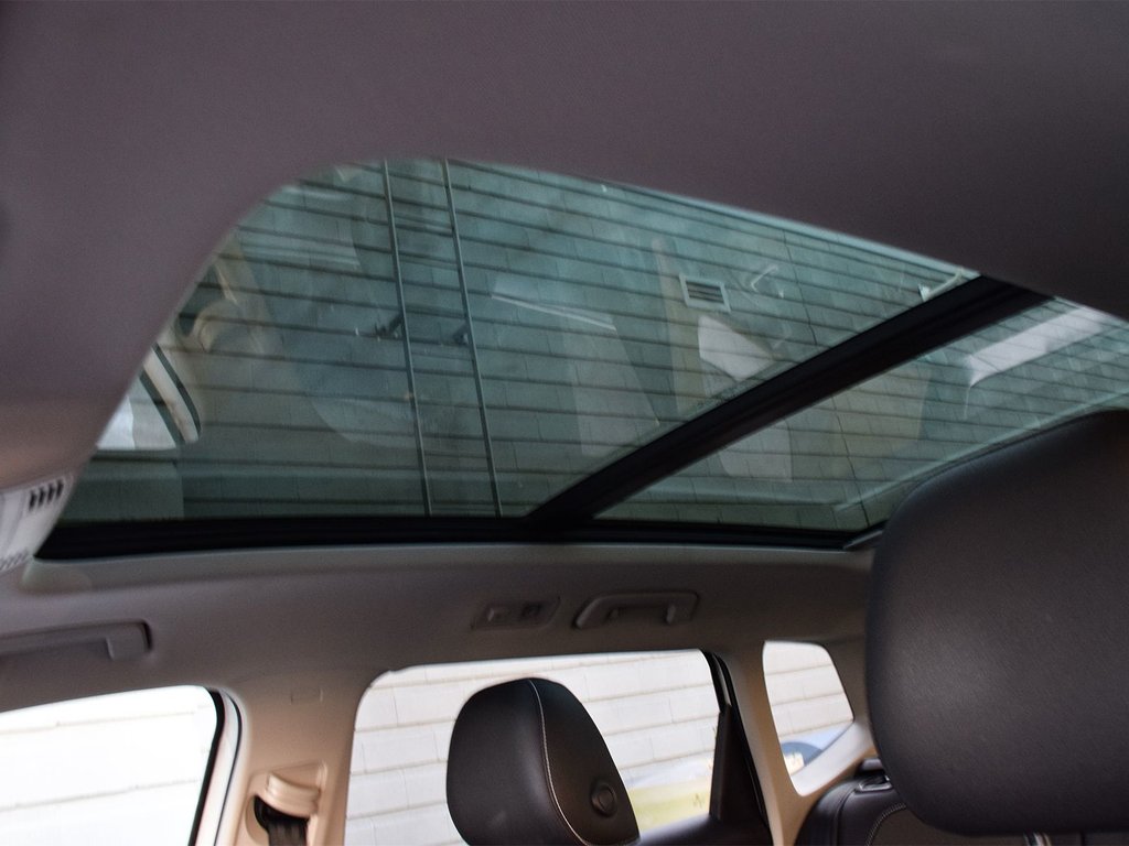 2022 Volkswagen Taos Comfortline in Mississauga, Ontario - 10 - w1024h768px