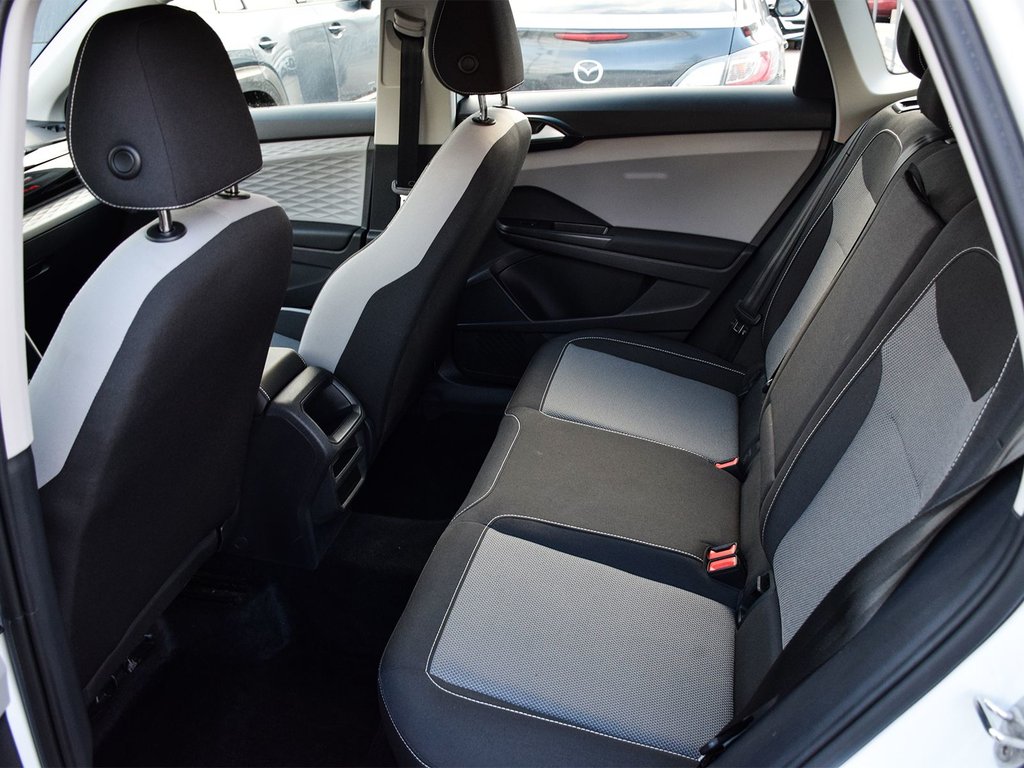 2022 Volkswagen Taos Trendline in Mississauga, Ontario - 10 - w1024h768px