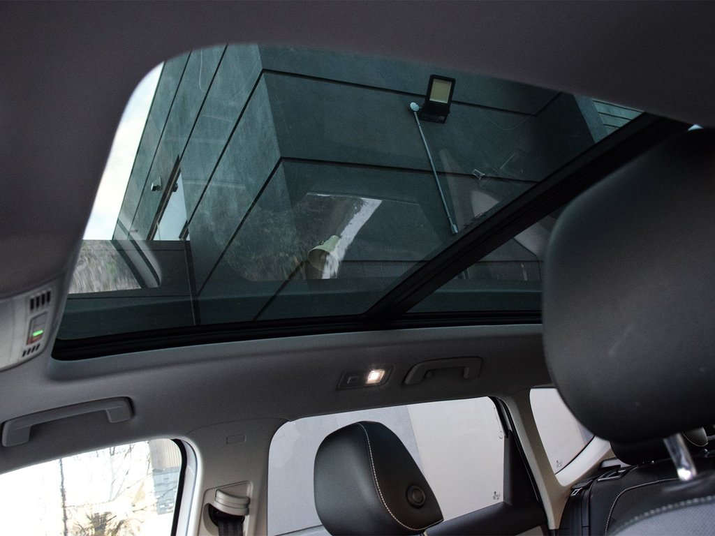 2023 Volkswagen Taos Comfortline in Mississauga, Ontario - 10 - w1024h768px