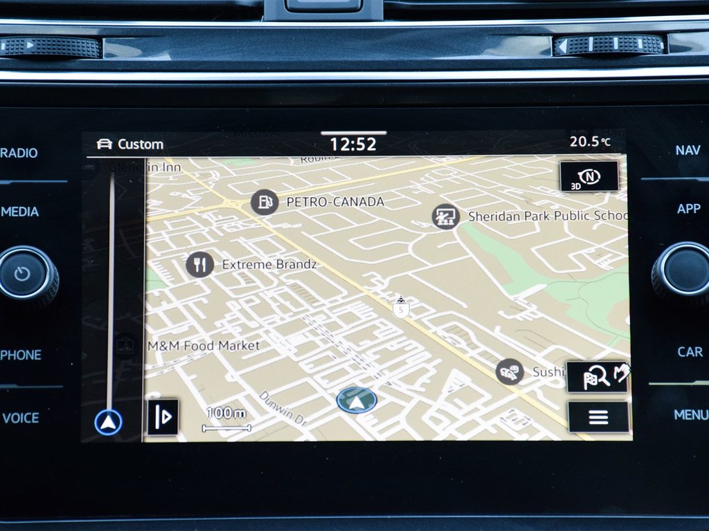 2021 Volkswagen Tiguan Highline in Mississauga, Ontario - 16 - w1024h768px