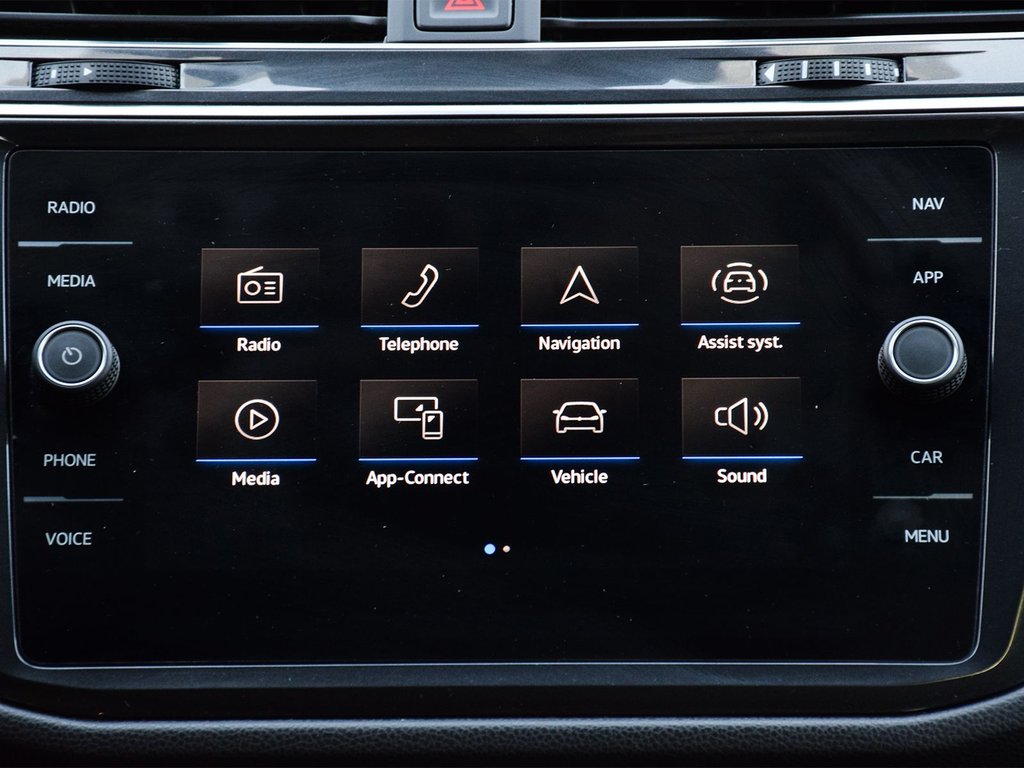 2021 Volkswagen Tiguan Highline in Mississauga, Ontario - 15 - w1024h768px